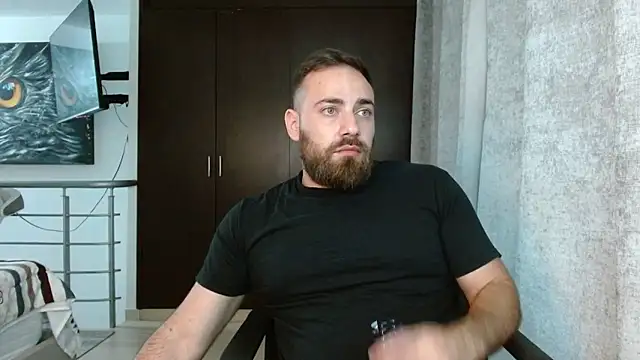 hotcouplexx1 online show from March 19, 1:31 am