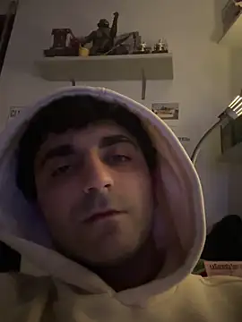 Snapshot of elia2711 chatting on February 7, 4:16 am elia2711 online show from February 7, 4:16 am