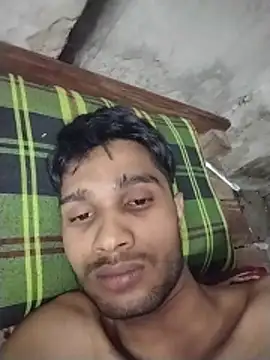 Snapshot of collboy8166 chatting on May 26, 8:32 am collboy8166 online show from May 26, 8:32 am