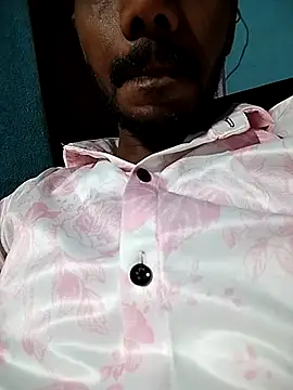 Snapshot of Daddyishere_19 chatting on May 16, 9:50 am Daddyishere 19 online show from May 16, 9:50 am