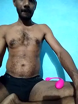 Snapshot of Daddyishere_19 chatting on May 19, 12:05 am Daddyishere 19 online show from May 19, 12:05 am