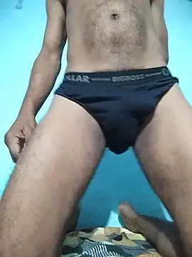 Snapshot of Daddyishere_19 chatting on May 25, 5:24 am Daddyishere 19 online show from May 25, 5:24 am