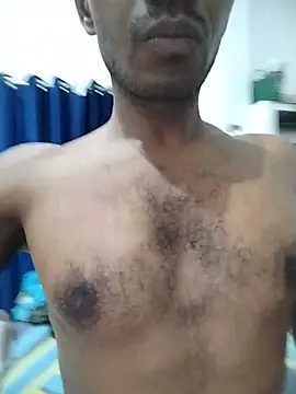 Snapshot of Daddyishere_19 chatting on May 29, 1:36 am Daddyishere 19 online show from May 29, 1:36 am