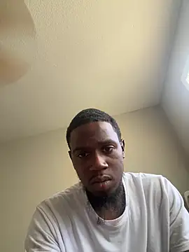 Snapshot of pussyeater_- chatting on July 8, 4:44 pm pussyeater - online show from July 8, 4:44 pm