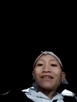 Snapshot of Linka998 chatting on May 10, 11:37 am Linka998 online show from May 10, 11:37 am