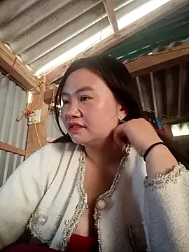 Snapshot of lisn-cute chatting on February 26, 3:05 am lisn-cute online show from February 26, 3:05 am