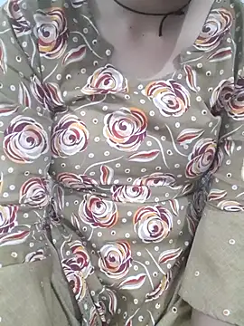 Snapshot of Uma_rani chatting on February 25, 1:10 pm Uma rani online show from February 25, 1:10 pm