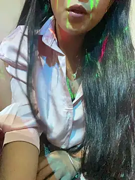 tenten110 online show from March 8, 3:16 pm