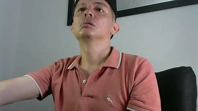 Thommas8a online show from March 2, 4:36 am