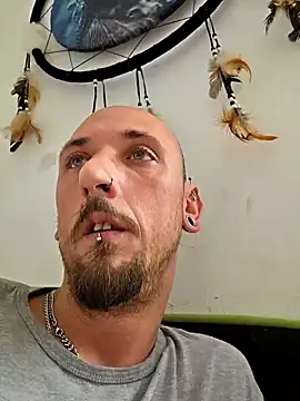 Snapshot of Ninfo920817 chatting on February 25, 10:03 am Ninfo920817 online show from February 25, 10:03 am