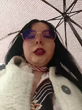 Yulska online show from May 13, 10:06 pm