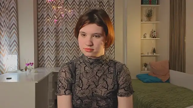 Snapshot of BelleHayton chatting on March 2, 3:30 pm BelleHayton online show from March 2, 3:30 pm