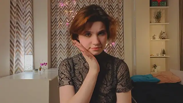 Snapshot of BelleHayton chatting on March 3, 3:40 pm BelleHayton online show from March 3, 3:40 pm