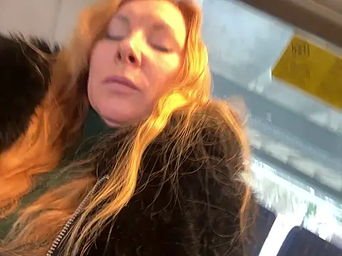 Snapshot of JenyJanys chatting on February 20, 2:06 pm JenyJanys online show from February 20, 2:06 pm