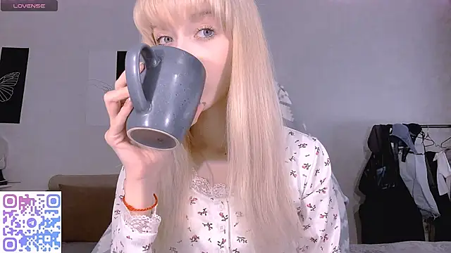 TaliCaan online show from April 18, 11:14 am