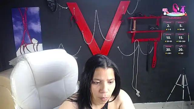 Snapshot of Zalomme chatting on April 4, 1:52 pm Zalomme online show from April 4, 1:52 pm
