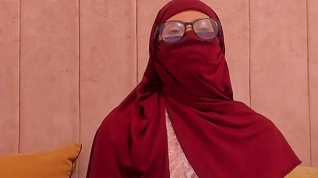 Snapshot of _Mahaara chatting on February 20, 9:26 pm Mahaara online show from February 20, 9:26 pm