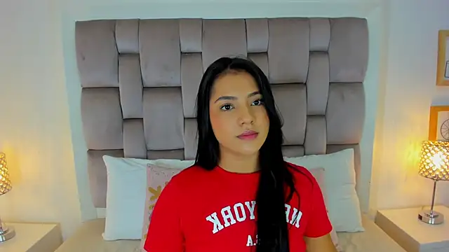 zharia lux 25 online show from March 4, 11:38 am