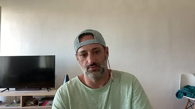 Snapshot of rgani chatting on March 25, 8:31 am rgani online show from March 25, 8:31 am