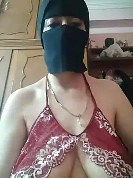 Snapshot of Nada_Oh chatting on May 20, 7:53 pm Nada Oh online show from May 20, 7:53 pm