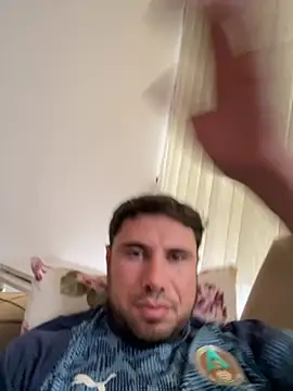 Snapshot of dundar0765 chatting on May 3, 1:17 pm dundar0765 online show from May 3, 1:17 pm