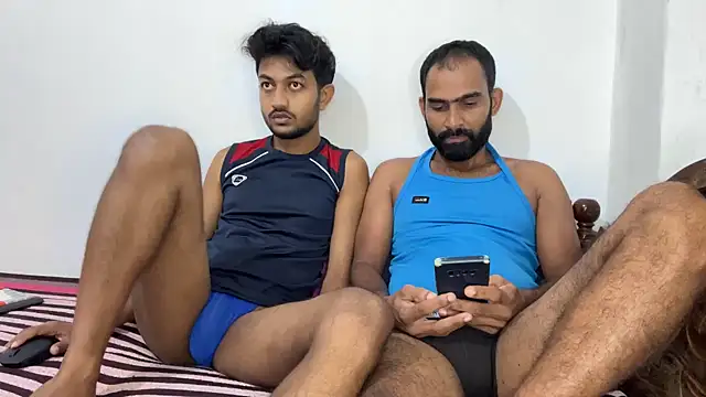 Snapshot of DesiDaddyandSon chatting on May 12, 2:19 am DesiDaddyandSon online show from May 12, 2:19 am