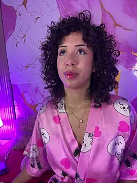 Snapshot of Woo_isDaphne chatting on July 12, 11:07 pm Woo isDaphne online show from July 12, 11:07 pm