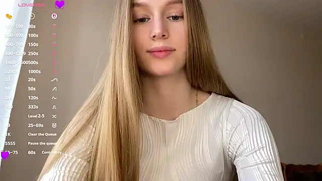 Viktoria Vibes online show from April 18, 3:05 pm