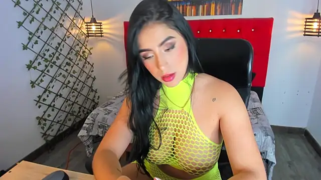 Snapshot of Jessica_bellini chatting on April 26, 4:32 am Jessica bellini online show from April 26, 4:32 am