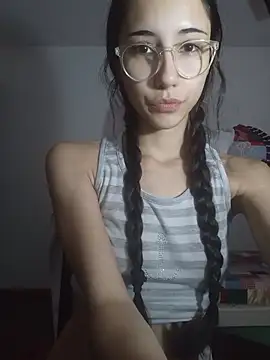 Snapshot of isaaabelaaa chatting on March 9, 10:52 am isaaabelaaa online show from March 9, 10:52 am