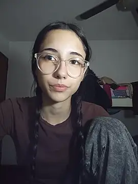 isaaabelaaa online show from April 22, 11:50 pm