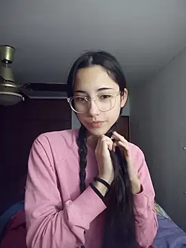 Snapshot of isaaabelaaa chatting on May 16, 11:31 am isaaabelaaa online show from May 16, 11:31 am