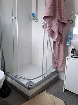 ondlaniej online show from March 14, 11:59 am