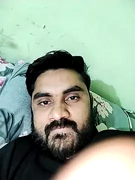 Snapshot of loyalboy_0052 chatting on April 12, 6:57 pm loyalboy 0052 online show from April 12, 6:57 pm