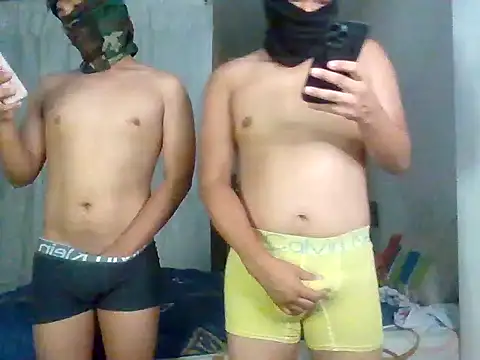 Snapshot of FernandoHot67 chatting on February 25, 2:43 am FernandoHot67 online show from February 25, 2:43 am