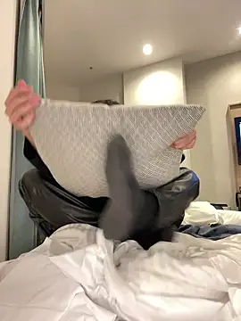 --ha-ru-- online show from April 16, 7:14 pm