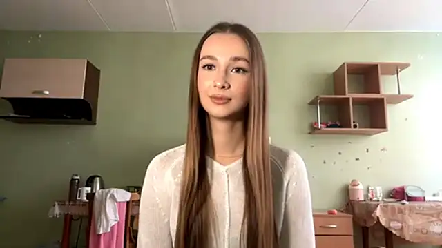 Snapshot of LacieHelaire chatting on February 15, 10:36 am LacieHelaire online show from February 15, 10:36 am