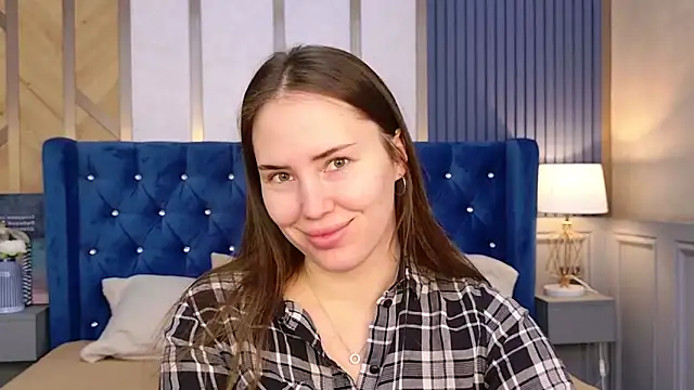 Arielle Vade online show from February 28, 5:30 am