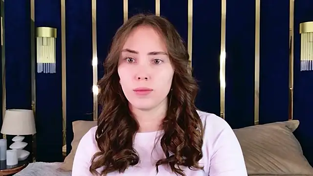 Arielle Vade online show from March 28, 5:40 am