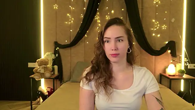Snapshot of Arielle_Vade chatting on May 20, 5:35 am Arielle Vade online show from May 20, 5:35 am