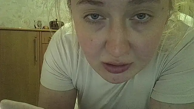 Snapshot of CurvyWild_Lady30 chatting on April 26, 5:10 pm CurvyWild Lady30 online show from April 26, 5:10 pm