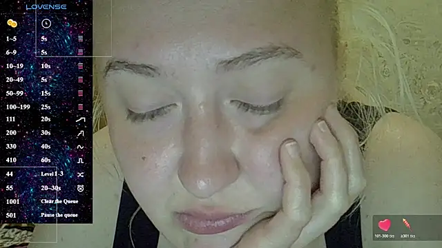 Snapshot of CurvyWild_Lady30 chatting on May 14, 7:53 pm CurvyWild Lady30 online show from May 14, 7:53 pm