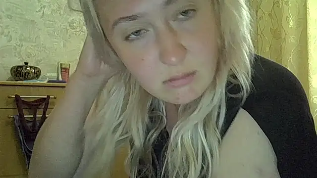 Snapshot of CurvyWild_Lady30 chatting on May 28, 3:09 pm CurvyWild Lady30 online show from May 28, 3:09 pm