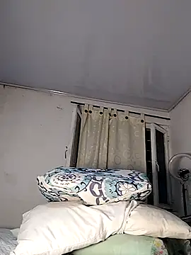 Snapshot of Alannarous chatting on February 12, 11:05 am Alannarous online show from February 12, 11:05 am