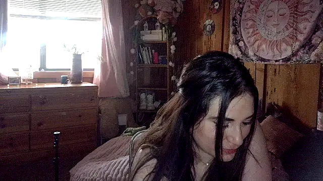 Snapshot of VelvetBrunetteXo chatting on April 27, 9:24 pm VelvetBrunetteXo online show from April 27, 9:24 pm