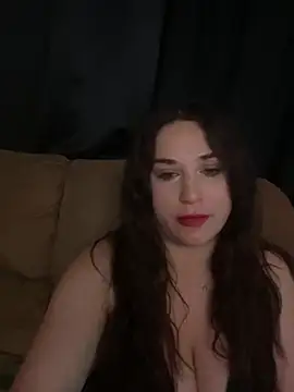 Snapshot of VelvetBrunetteXo chatting on June 9, 2:23 am VelvetBrunetteXo online show from June 9, 2:23 am