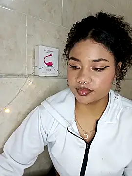 Snapshot of BrianaSweetxxx chatting on March 1, 2:57 am BrianaSweetxxx online show from March 1, 2:57 am