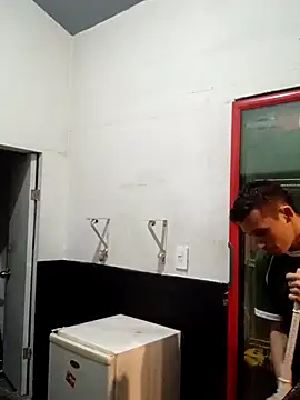 Isaak 26 online show from April 19, 9:39 pm