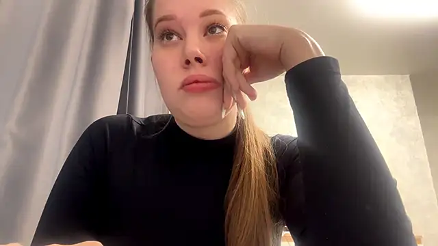 Snapshot of Lunexia_Kysstoria chatting on March 3, 4:24 pm Lunexia Kysstoria online show from March 3, 4:24 pm