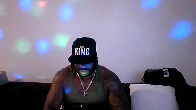 Snapshot of darkstallion7 chatting on March 7, 3:58 am darkstallion7 online show from March 7, 3:58 am